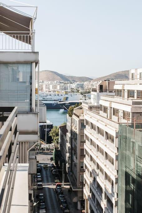 Piraeus Deluxe 2Bdr Apt - Near Metro And Port Buitenkant foto