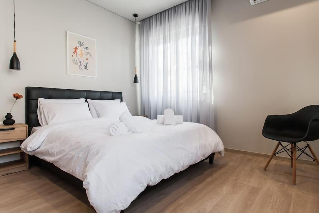 Piraeus Deluxe 2Bdr Apt - Near Metro And Port Buitenkant foto